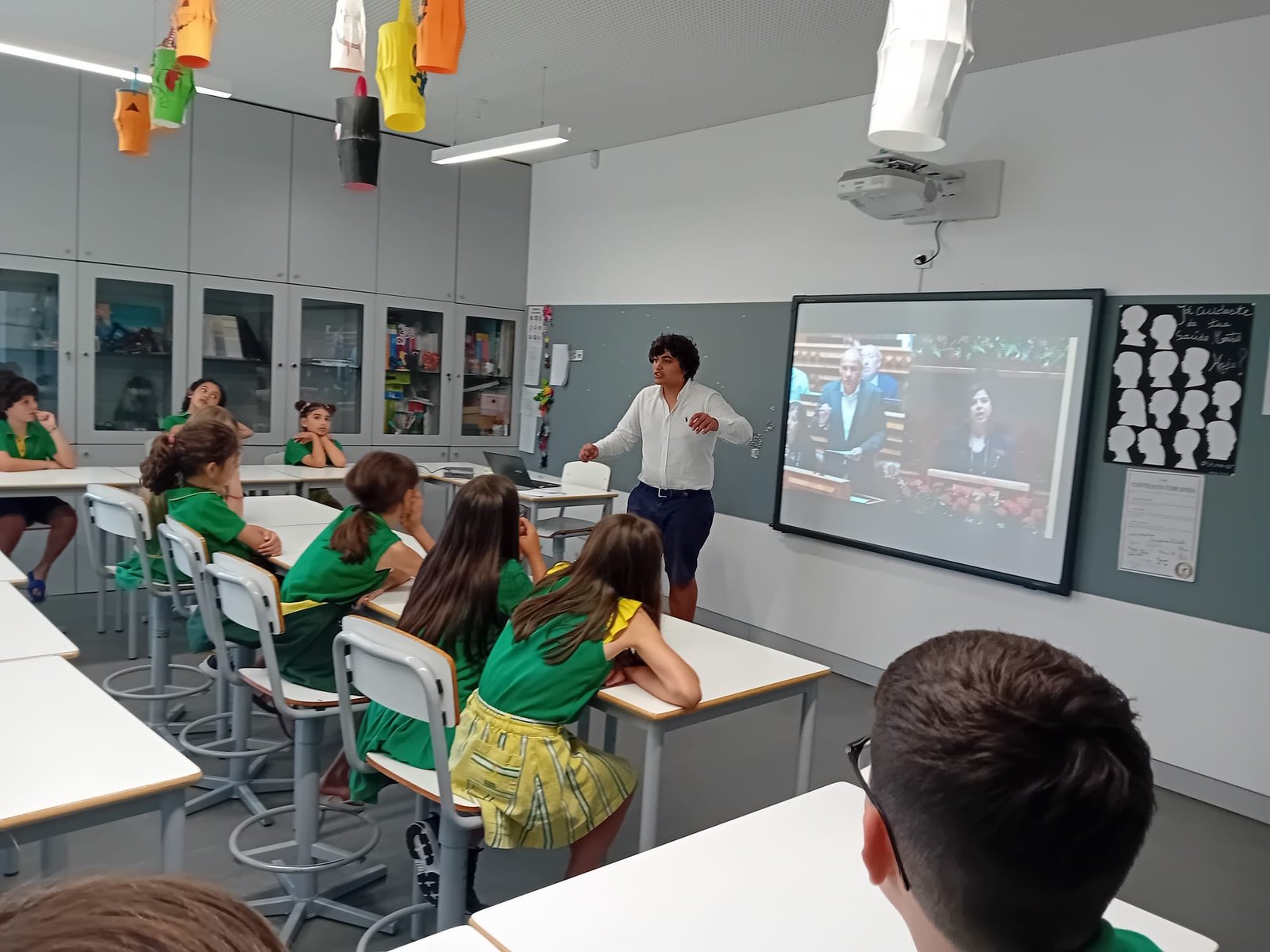 Henrique, o Político vai ás Escolas: Colégio Carrocel Mágico